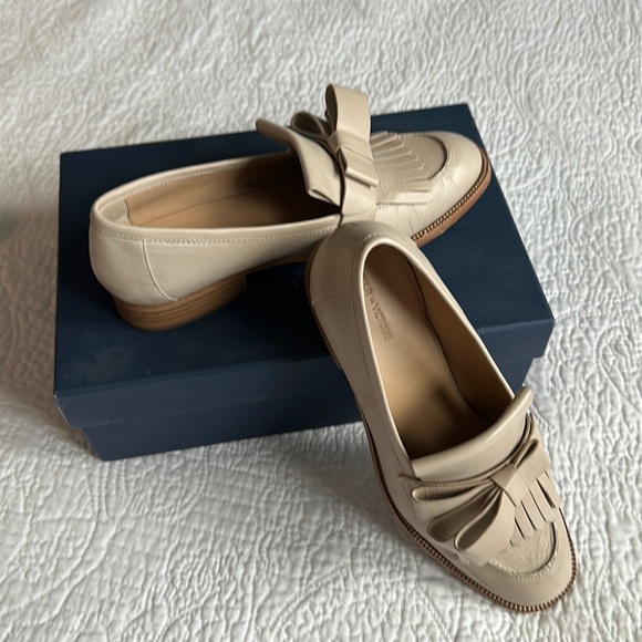 Pour La Victoire Shoes - Pour La Victoire tan loafers